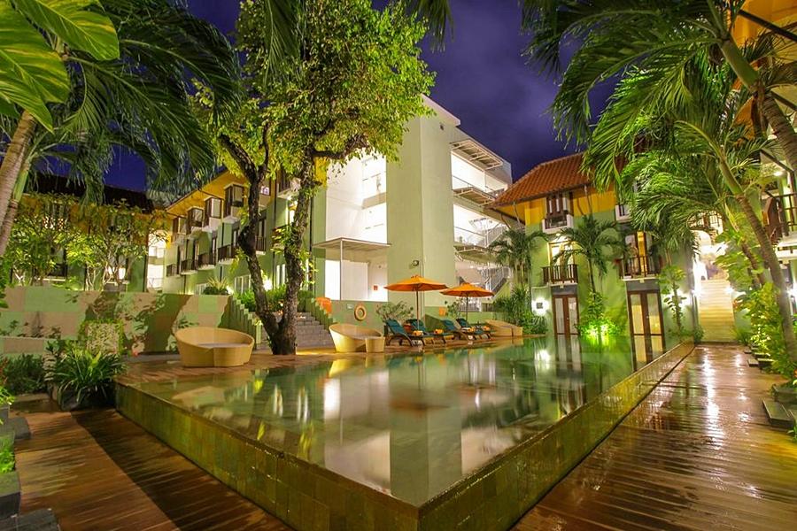 Harris Hotel Kuta Tuban Bali Экстерьер фото